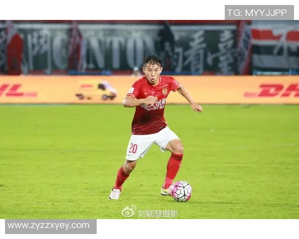 直播恒大对阵武汉精彩赛事全程回顾与分析，球迷热情高涨不容错过